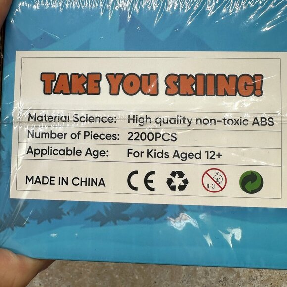 TOKMOC Snow Mountain Skiing Building Blocks Set 2200 PCS Motorized 12+ Compatibl - Picture 9 of 12